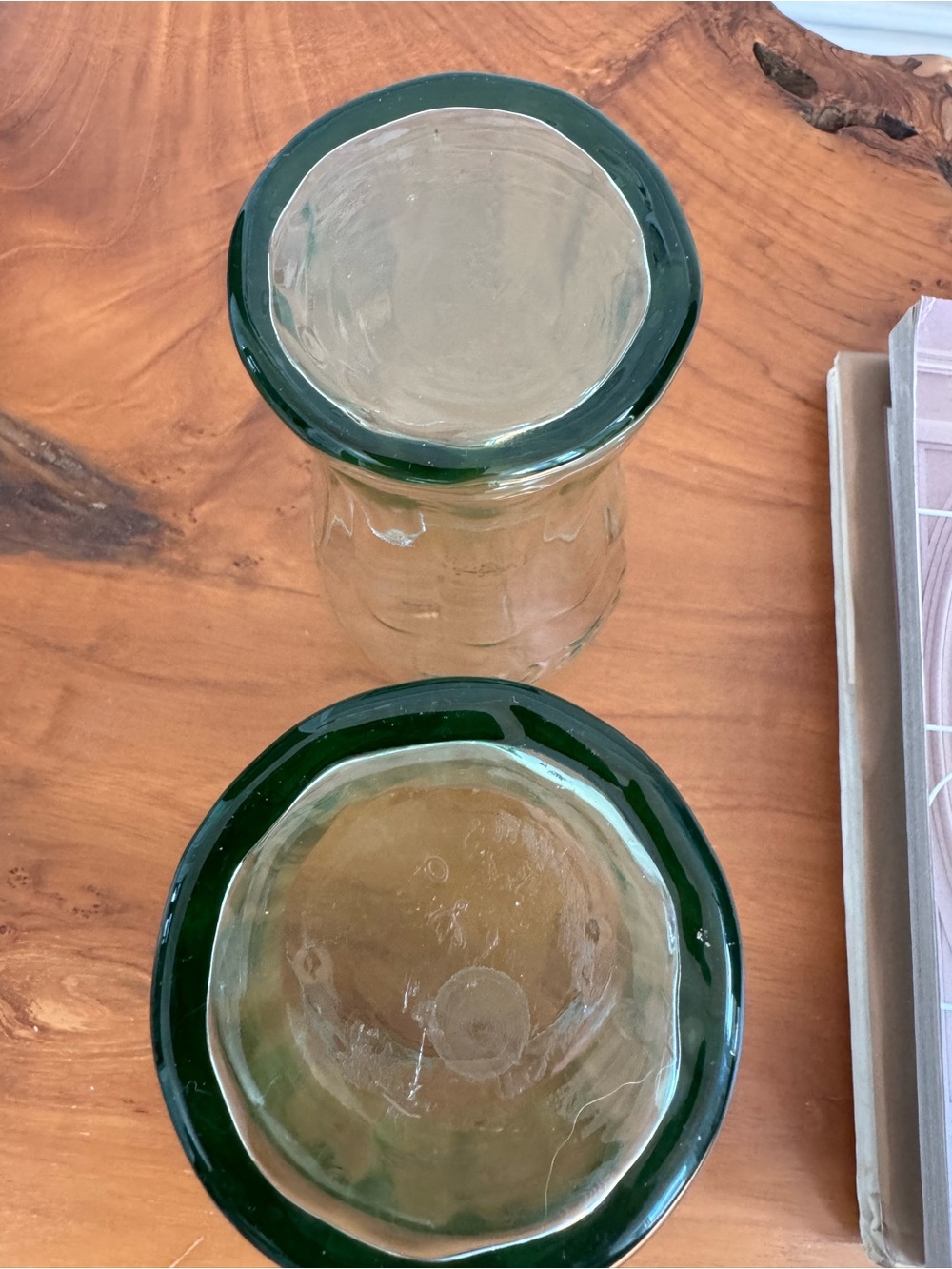 Vintage Coca Cola Green Embossed Bell Shape Curvy 16 oz Pint Glasses Set of 2 - Picture 5 of 5